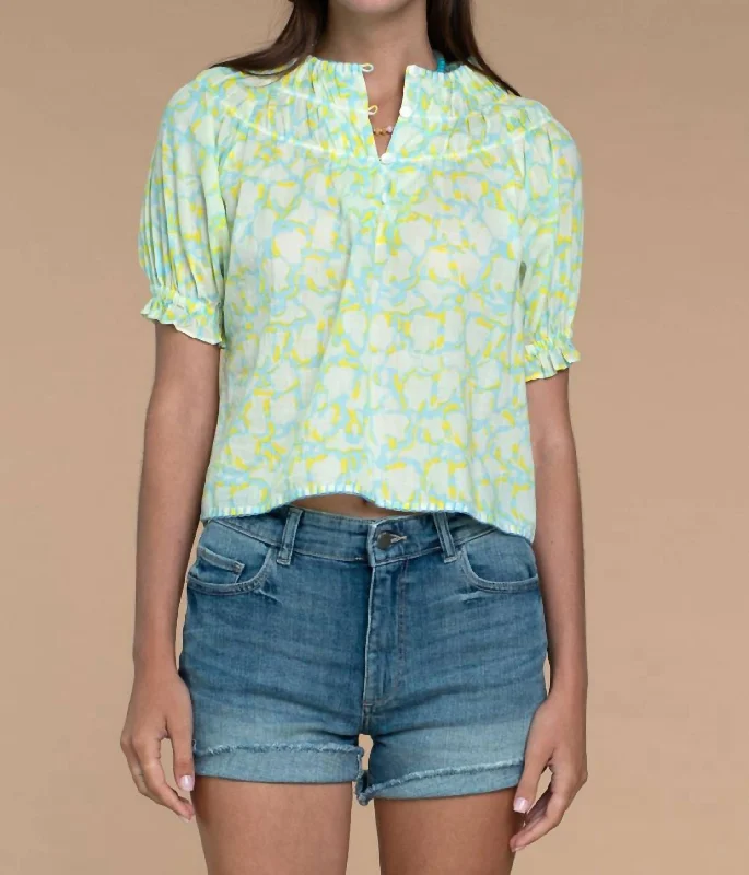 Daisy Top In Abstract Geo