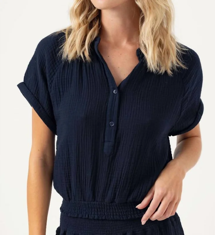 Dari Top In Navy