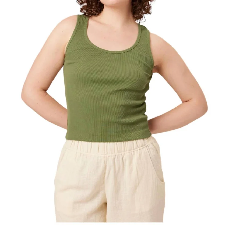 Garnet Tank Top In Leaf Green