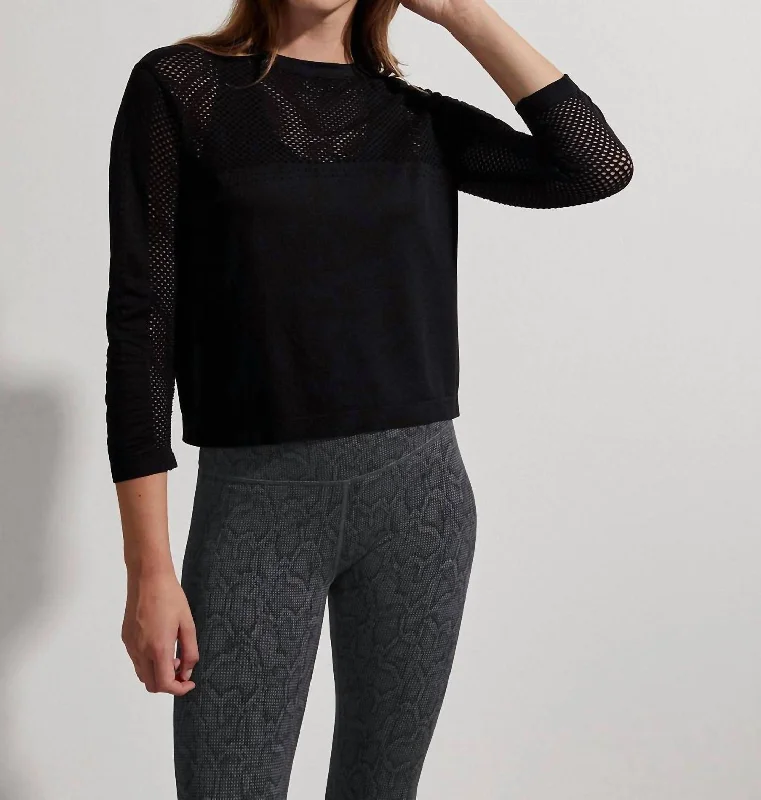 Halldale Seamless Long Sleeve Tee Top In Black