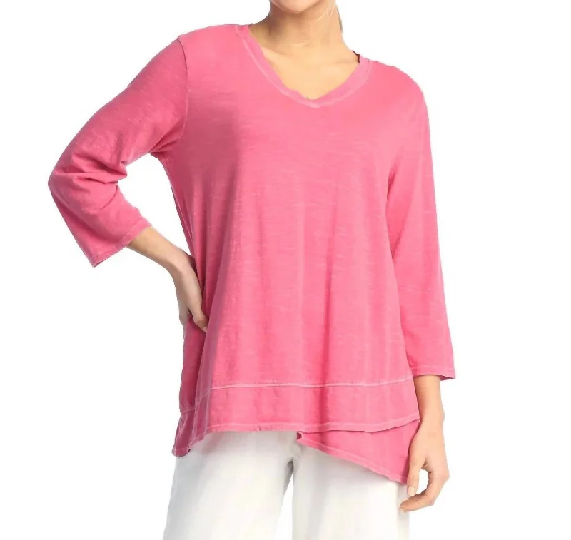 V-Neck Tulip Hem Top In Fuschia Purple